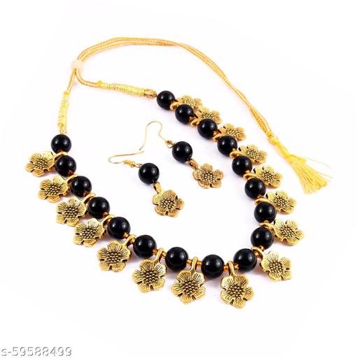 Pearl-necklace-set-with-earrings-Jewellery-Set