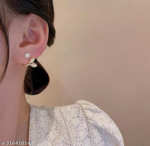 Fashionable western stylish beautiful fish look earrings