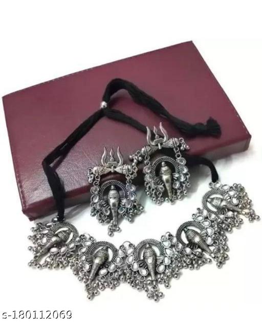 Elegant-Ganpati-Jewellery-Set