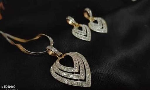 Elegant-Women's-Jewellery-Set