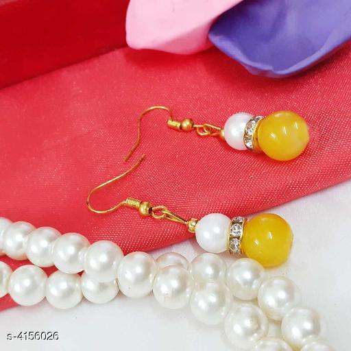 Sia Attractive Women's Earrings