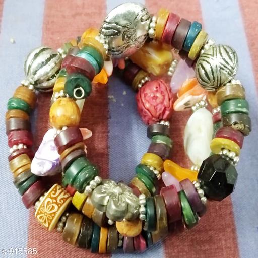 Pretty Pearl Studded Bracelet