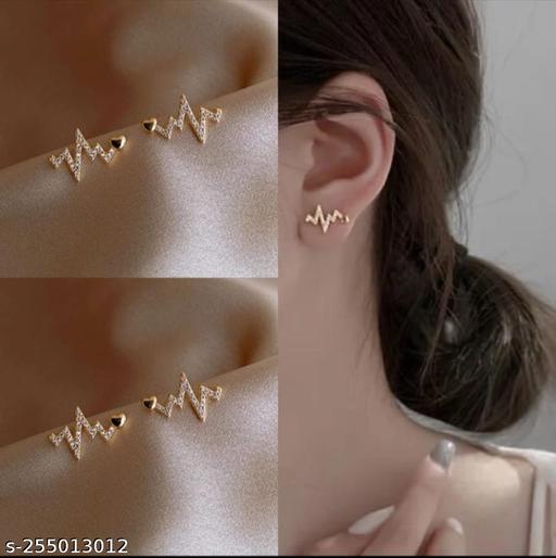 KOREAN STYLE DIAMOND HEART BEATS EARING STUD.