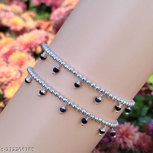 Black Round Moti Seven Pair Anklet Set: A Stylish and Shining Accessory