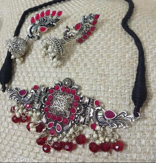 Kriti-Glittering-jewellery-Sets