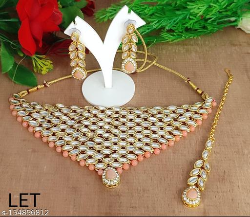 Gold-Plated-Triangle-shape-NecklaceSet-With-Earrings-for-Women-And-Girls