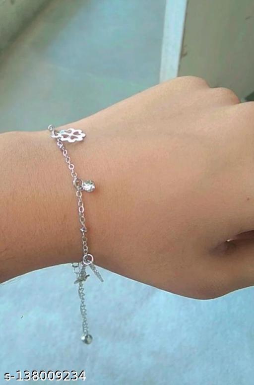 stylish trendy bracelet for women/girls