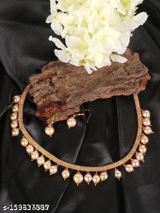 HIGH-QUALITY-FENCY-PEARL-MAALA-CHAIN-WITH-EARRINGS...Jewellery-Set