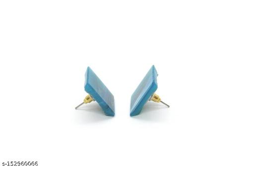 Two pairs of stud earrings by CatchyCrafts