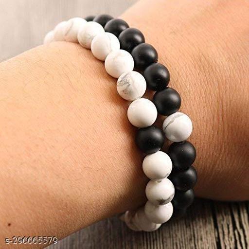 nding 2 Pcs Black and White Beads Bracelet Set of Two | Natural Stone Healing Reiki Feng Shui Beaded Bracelet For Couples, BFF | Gifts for Women and Men Unisex Jewellery