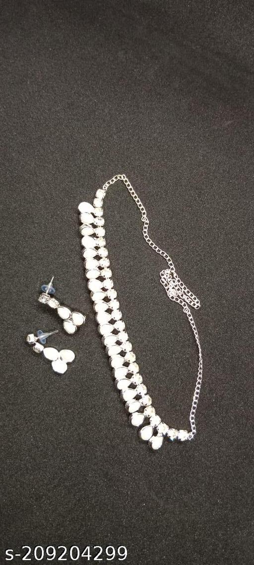 ELEGANT-PREMIUM-DIAMOND-STUDDED-JEWELLERY-SETS-FOR-WOMEN