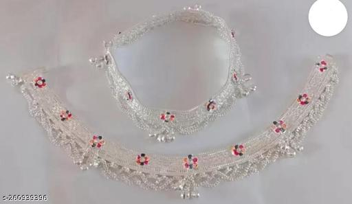 CHAIN AND GHUNGROO STYLE SILVER ANKLET