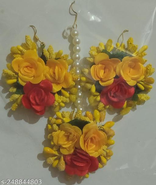 Handmade-artificial-Jewellery-Set-flower-Mangtika-and-earrings-for-haldi-occasion-floral-jewellery-haldi-jewellery-handcraft-jewellery-bridal-jewellery