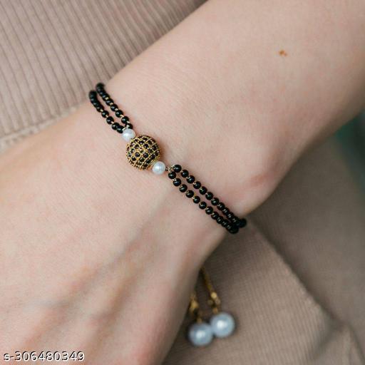 NEW AMERICAN ROUND BRECLET BLACK COLOR