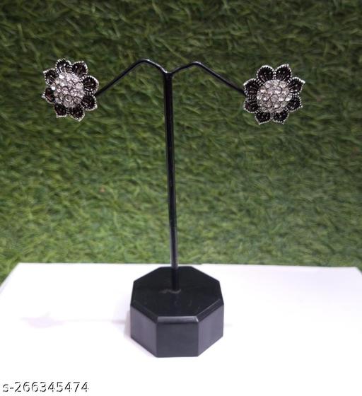 YANLIN GERMAN SILVER FLOWER STUD