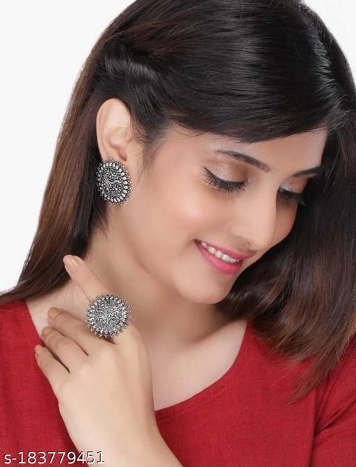 The-1st-choice:Elegant-Layers-Detailing-studs-Earring-&-Ring