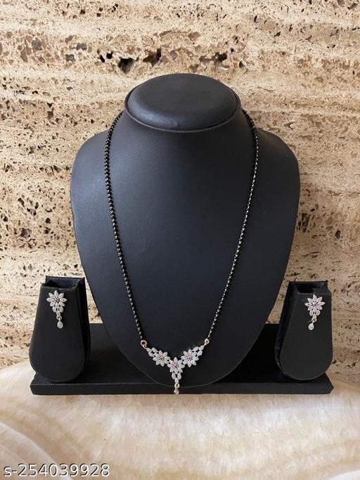 Short-Mangalsutra-Set-With-Matching-Earring-Flower-Pendant-Stylish-Gold-Plated-Mangalsutra-Maharashtrian-American-Diamond-Single-Line-Gold-&-Black-Beads-Chain-Designs-For-Women-(-22-Inches)