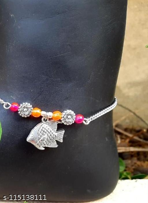 Hanging Fish Design Anklet