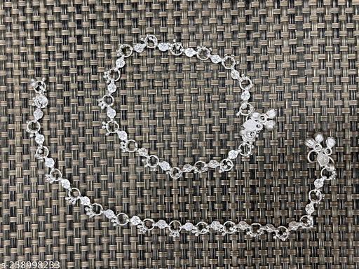 Star shaped sizzling anklet