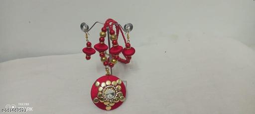 HANDCRAFTED-FASHION-CLOTH-JEWELLERY