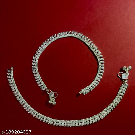 Trendy anklet for women