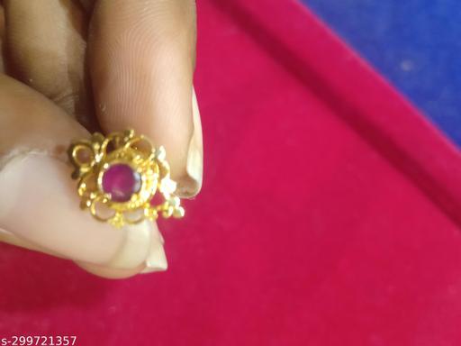 Single stone stud