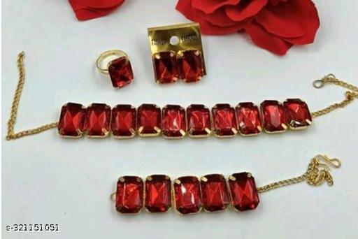 sq-cryst-neck-10-red