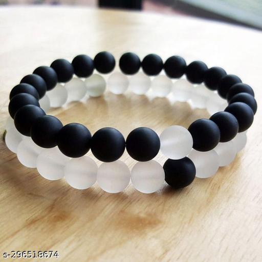 Trending white and black beaded bracelet for women and men in Korean style couple bracelet valentine gift