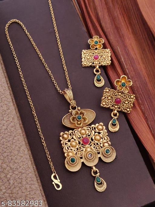 Matt-finish-Pendant-set-with-earrings