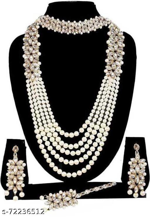 Feminine-Jewellery-Sets-for-Women-With-Earing-&-Maangtika