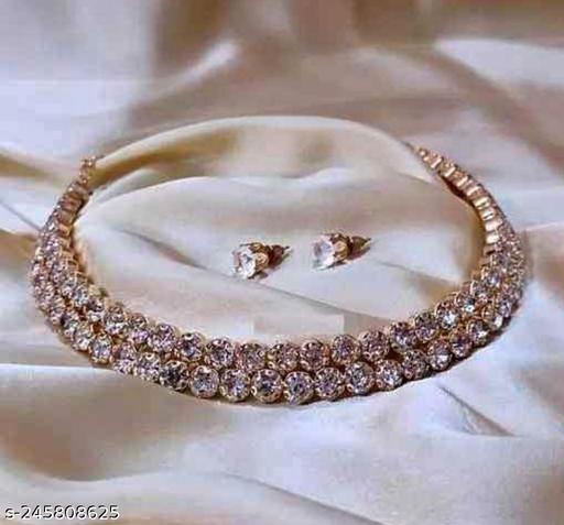 Nekless-with-earnig-color-gold-or-silver