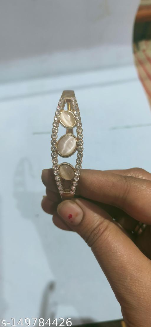 Ad Bracelet Bracelet & Bangles