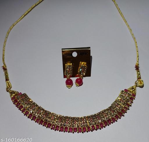 Beautiful-neccklace-in-pink-color