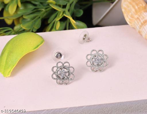 Korean version square geometric diamond earrings 2023 new fashion earrings temperament design sense earrings women