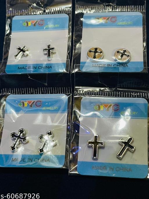 MEGNET PEARCIN Earrings & Studs