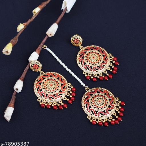 Golden-Traditional-Wedding-Style-with-pearl-earring-maang-tikka-set-for-women-and-girls
