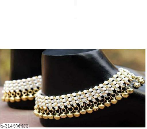 Priya White Heavy Ghungroo Anklet