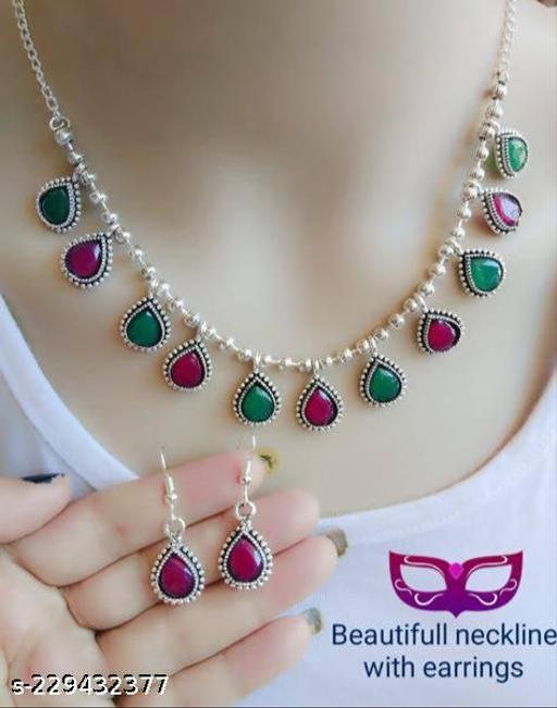 silver-Necklaces,-Girl-silver-Necklaces-With-Silver-Anklets,-Women-silver-Necklaces-Best-Qulity,-Women-silver-Necklaces-Girl-silver-Necklaces-Best-Qulity