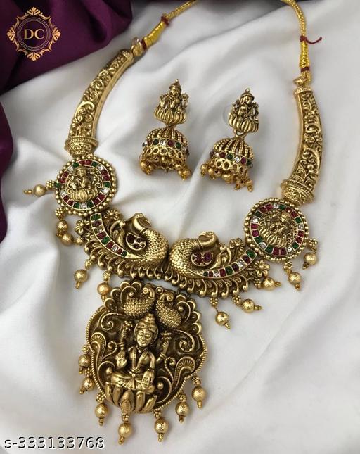 Matt-Gold-Necklace-and-Earring-Set