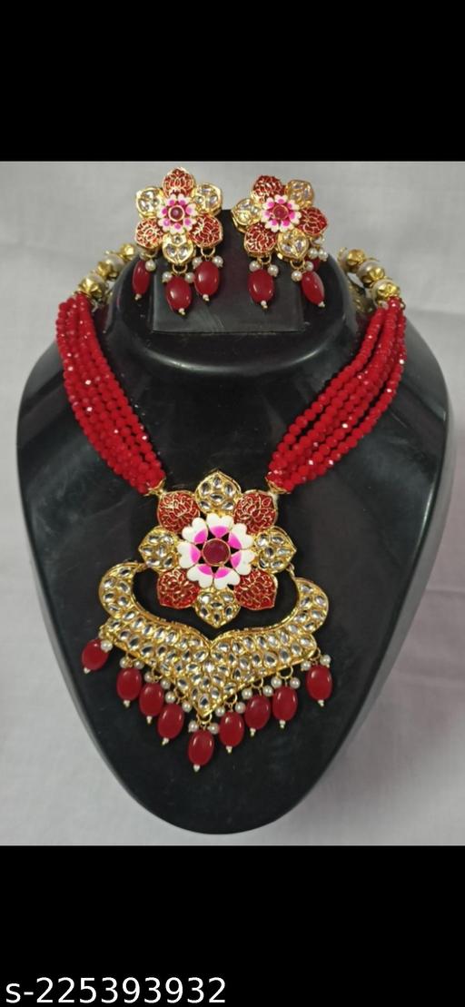 Moti-Mala-Jewellery-Set-with-Earrings
