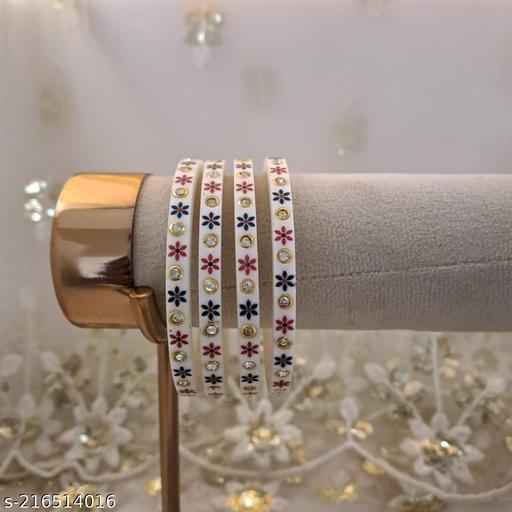TRENDY BANGLES SET OF FOUR