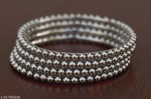 Metal designer Bangle