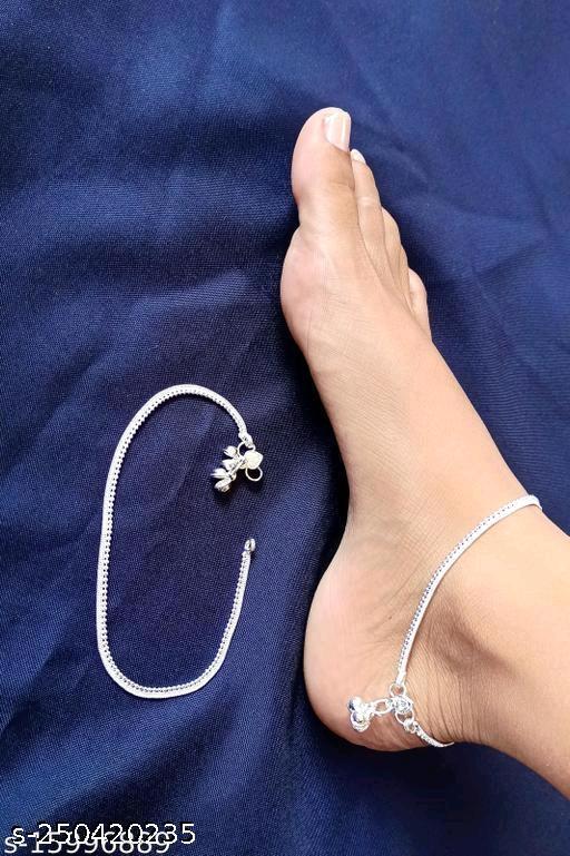 Allure Graceful Woman Anklet Payal