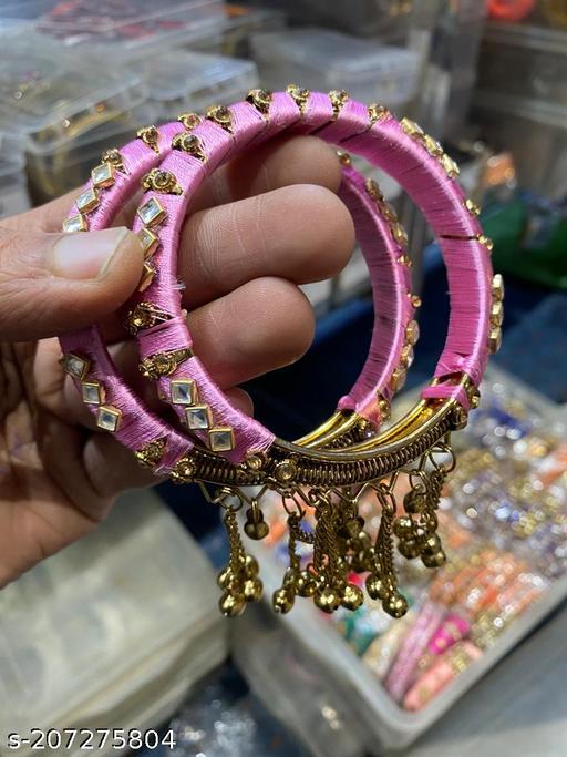 SILK THREAD HANGING KANGAN