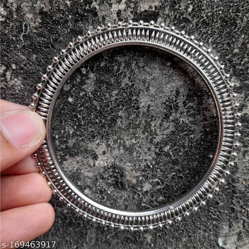 Maira's Beautiful Ethnic Design 4 Pcs Antique Silver Metal Bangles Set for Girls & Women