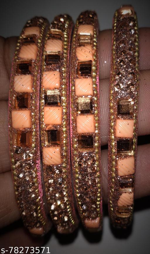 Women trendy kada