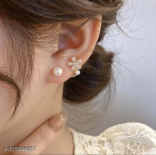 2023 New Luxury Unusual Korean Earrings Claw Stud Ear Piercing Hook Irregular Pearl Crystal Plated Gold Earring for Women
