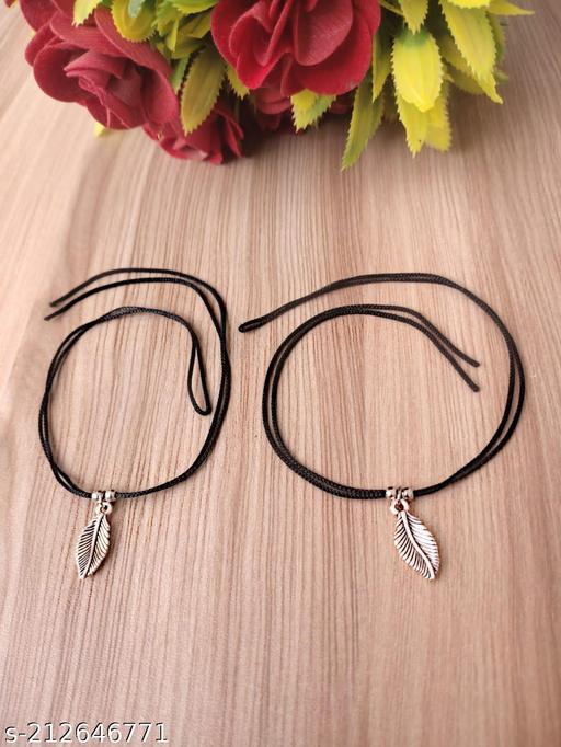 Precious cat present beautiful thread anklet