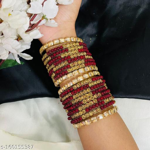 Trendy bangles set