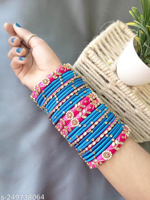 Silk Kundan Bnagel set